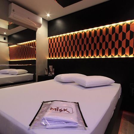 Misk Motel 3 กังปินาส ภายนอก รูปภาพ